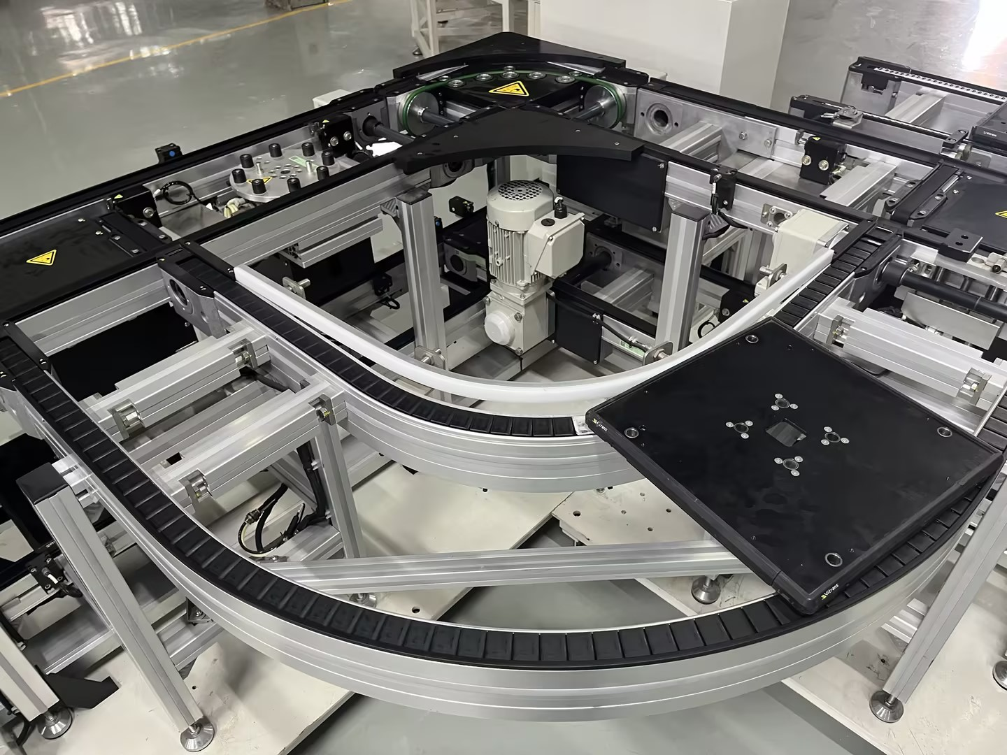 输送效率低、改造难?怎样靠模块化输送系统解决工厂痛点 图片1-2.png