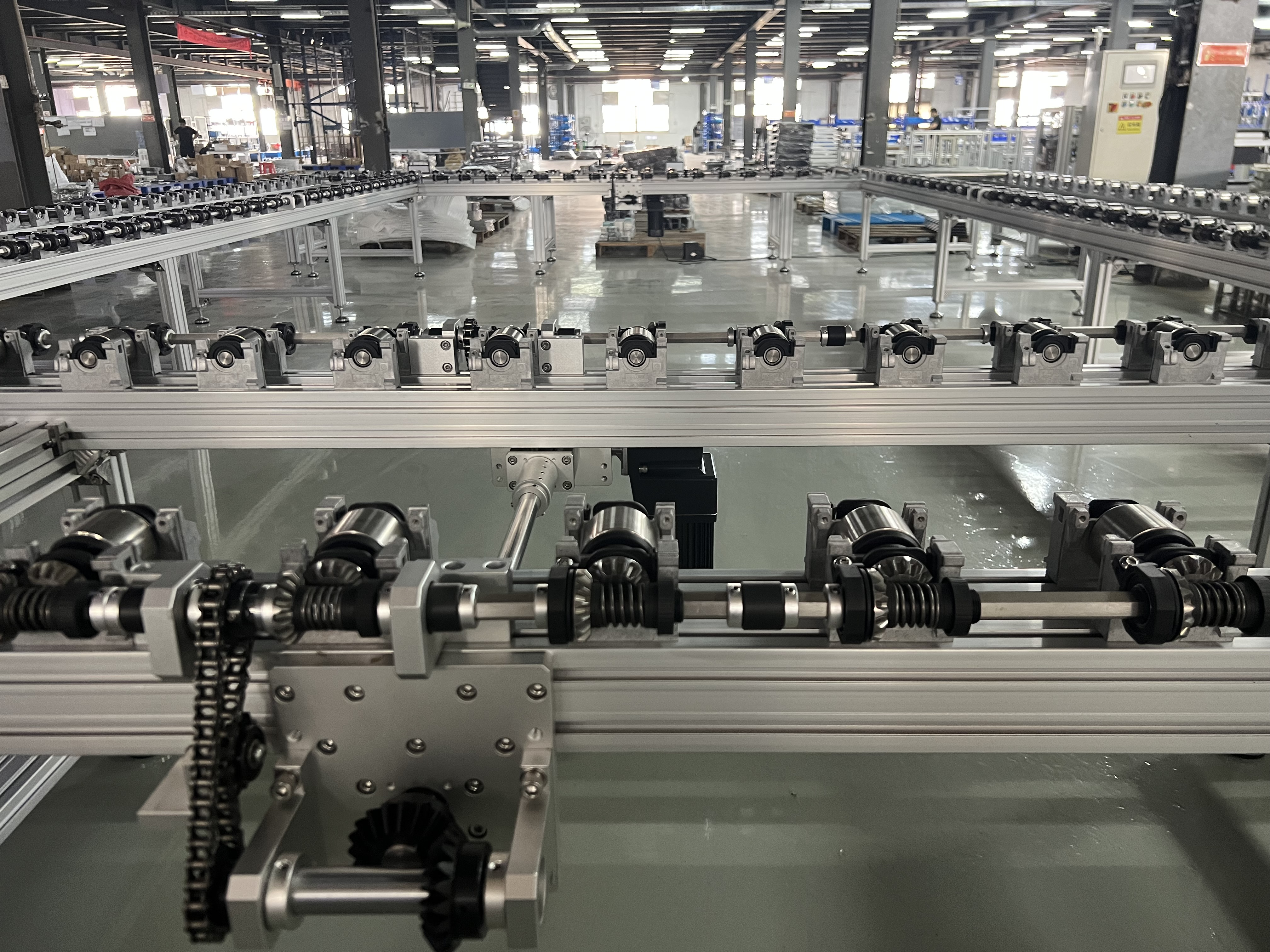 How to choose the right heavy-duty conveyor? Multi-Industry Adaptation Solutions for Accumulation Roller Lines 图片2-18.png