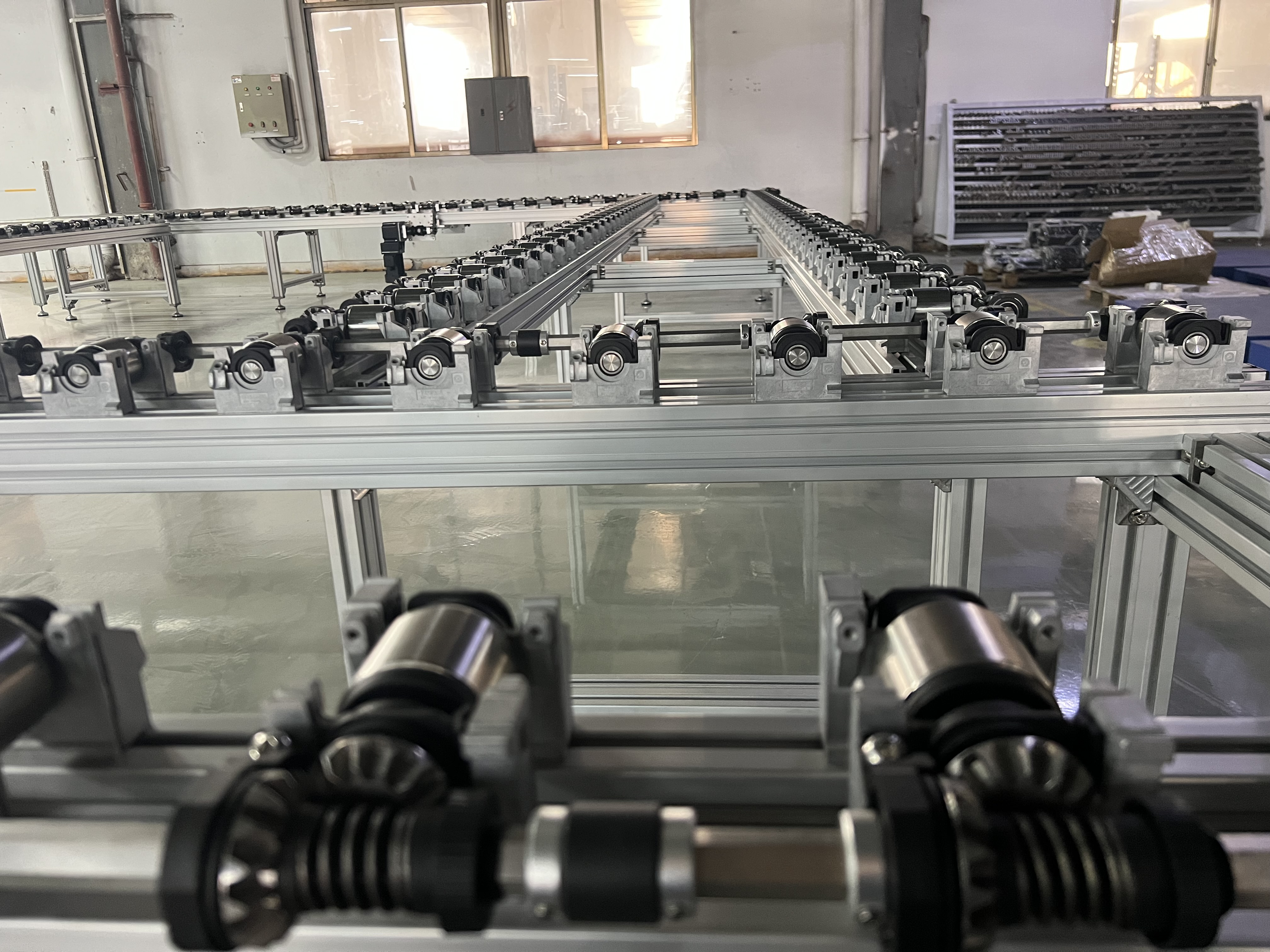 重载输送如何选择:积放式滚筒线与重载倍速链对比 图片3-15.png