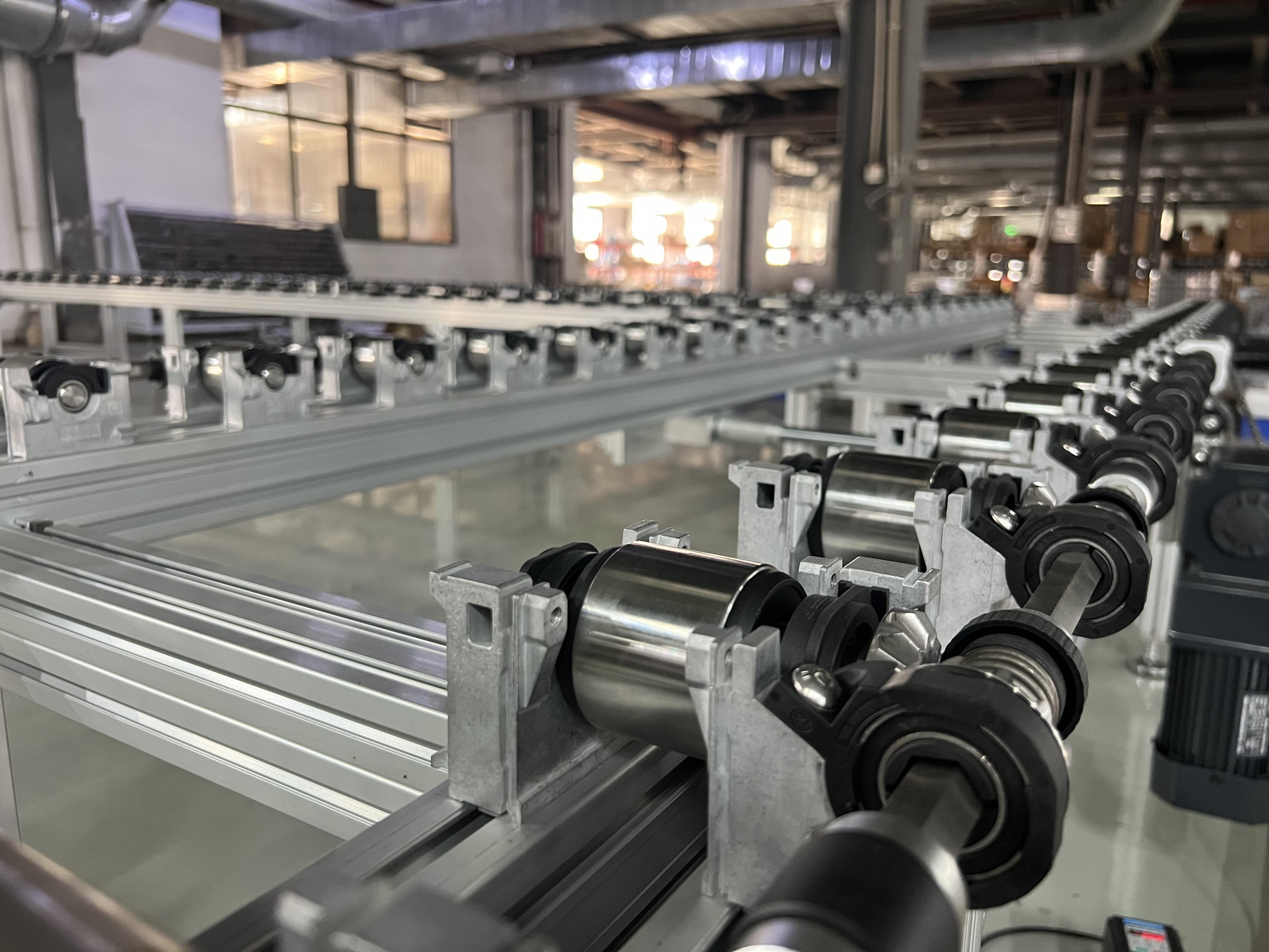 How to choose the right heavy-duty conveyor? Multi-Industry Adaptation Solutions for Accumulation Roller Lines 图片3-18.png