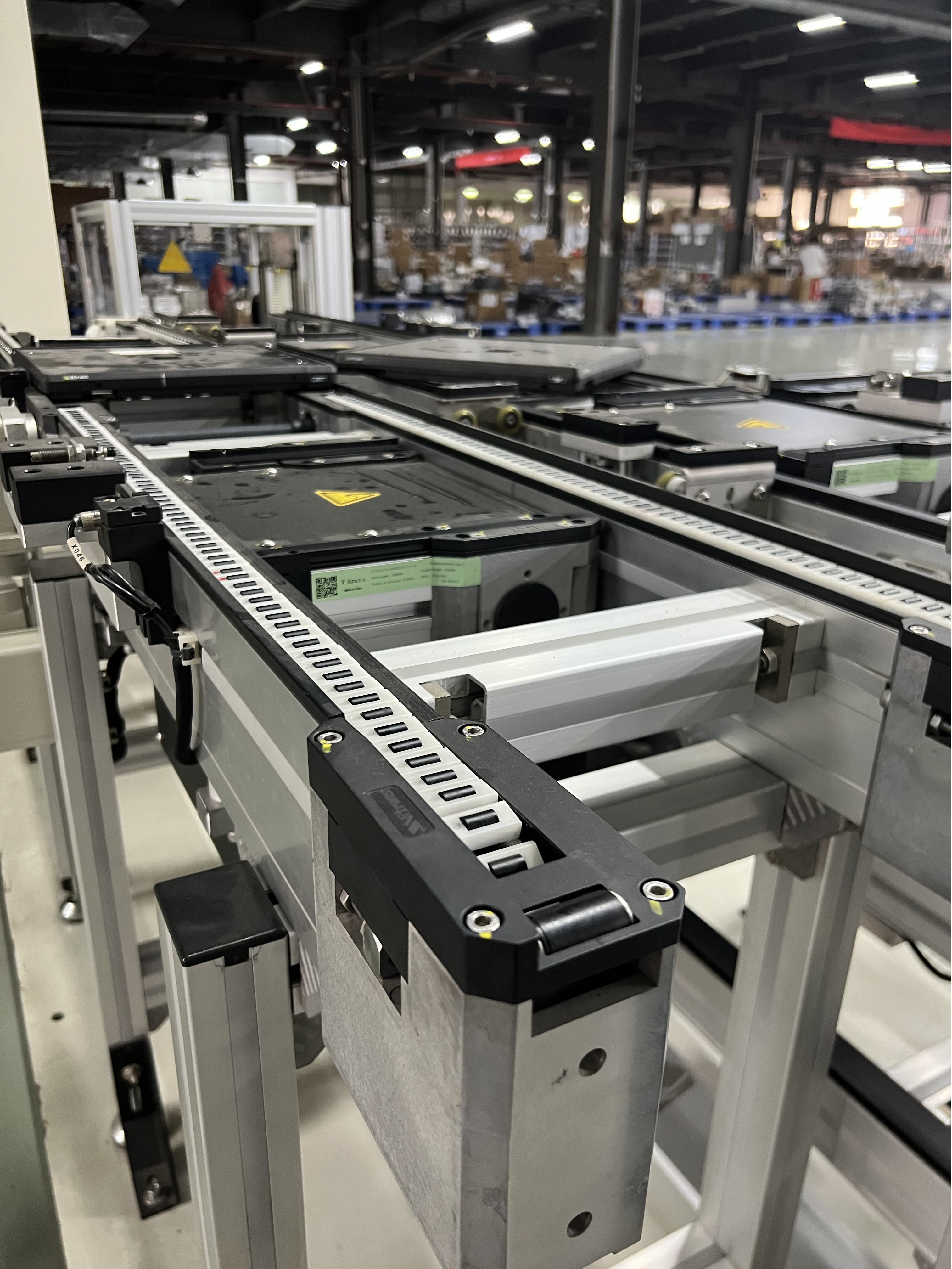 顶置链输送线的应用——如何帮高效生产把好关 Image 1-12.png